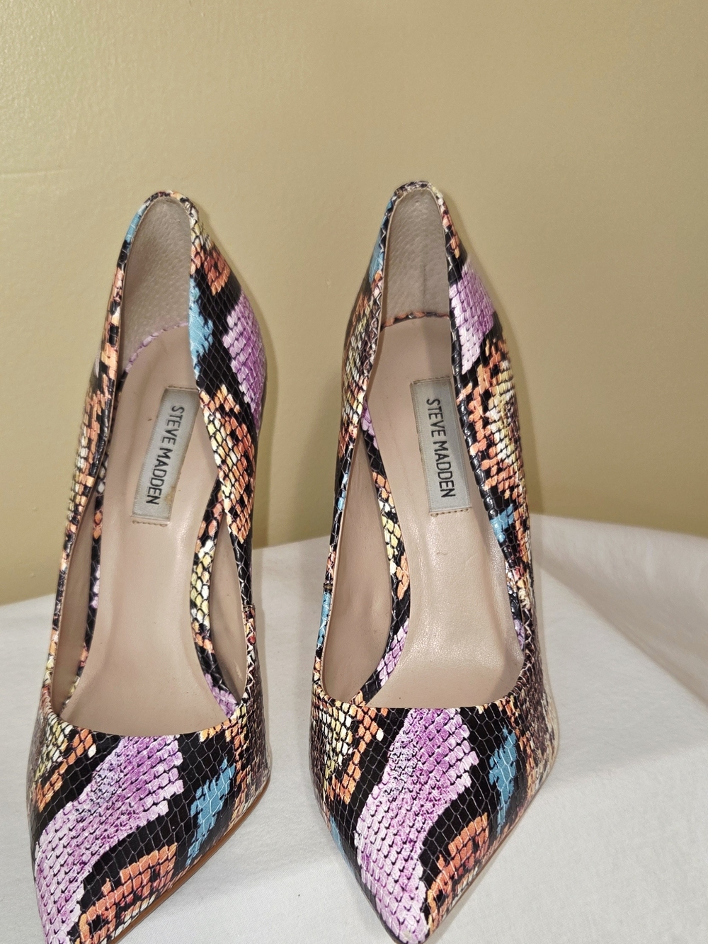 Steve Madden Multicolor Snake-Print Pointed Pumps in Purple, Blue & Orange
